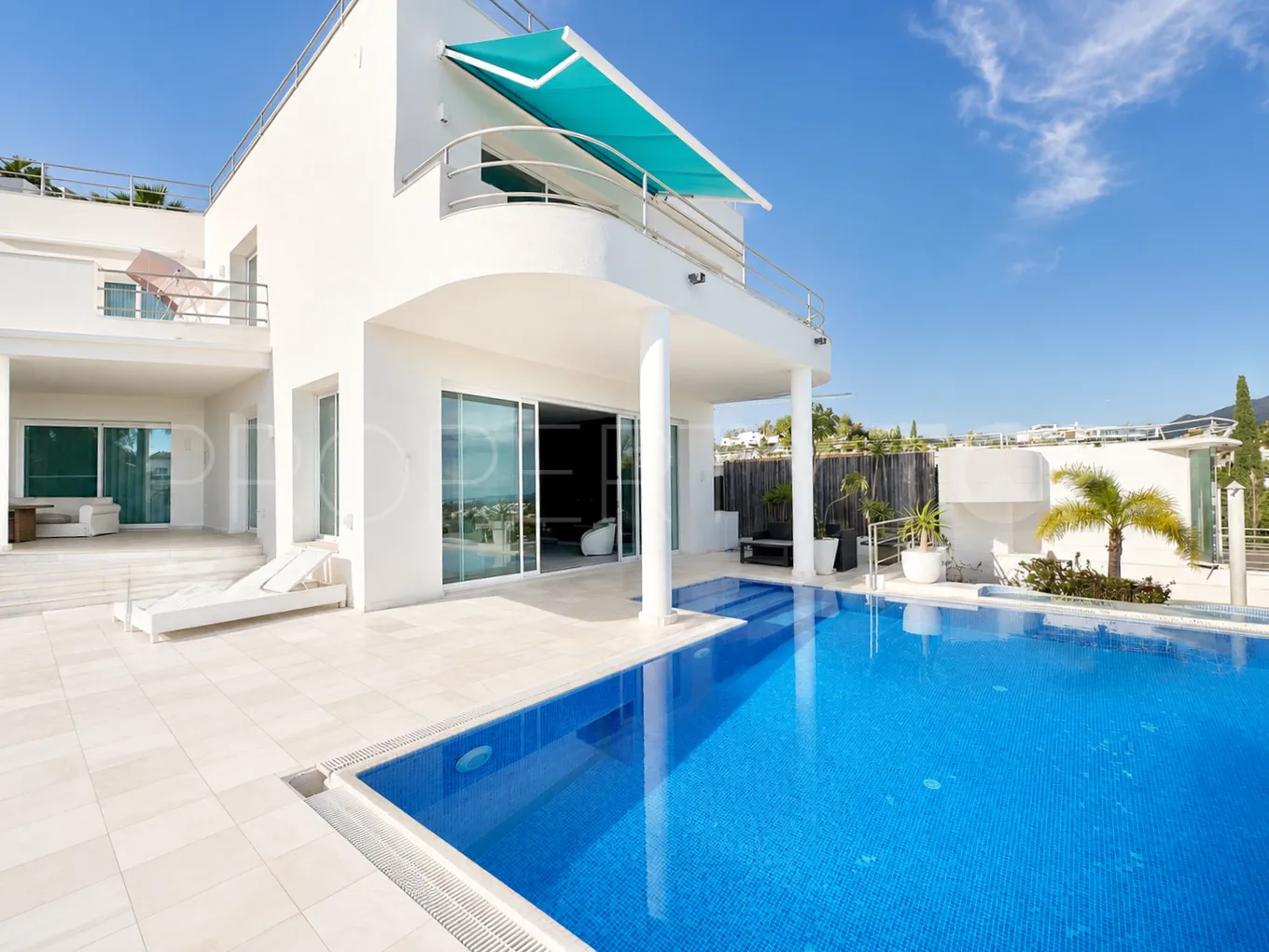 Comprar villa en El Herrojo