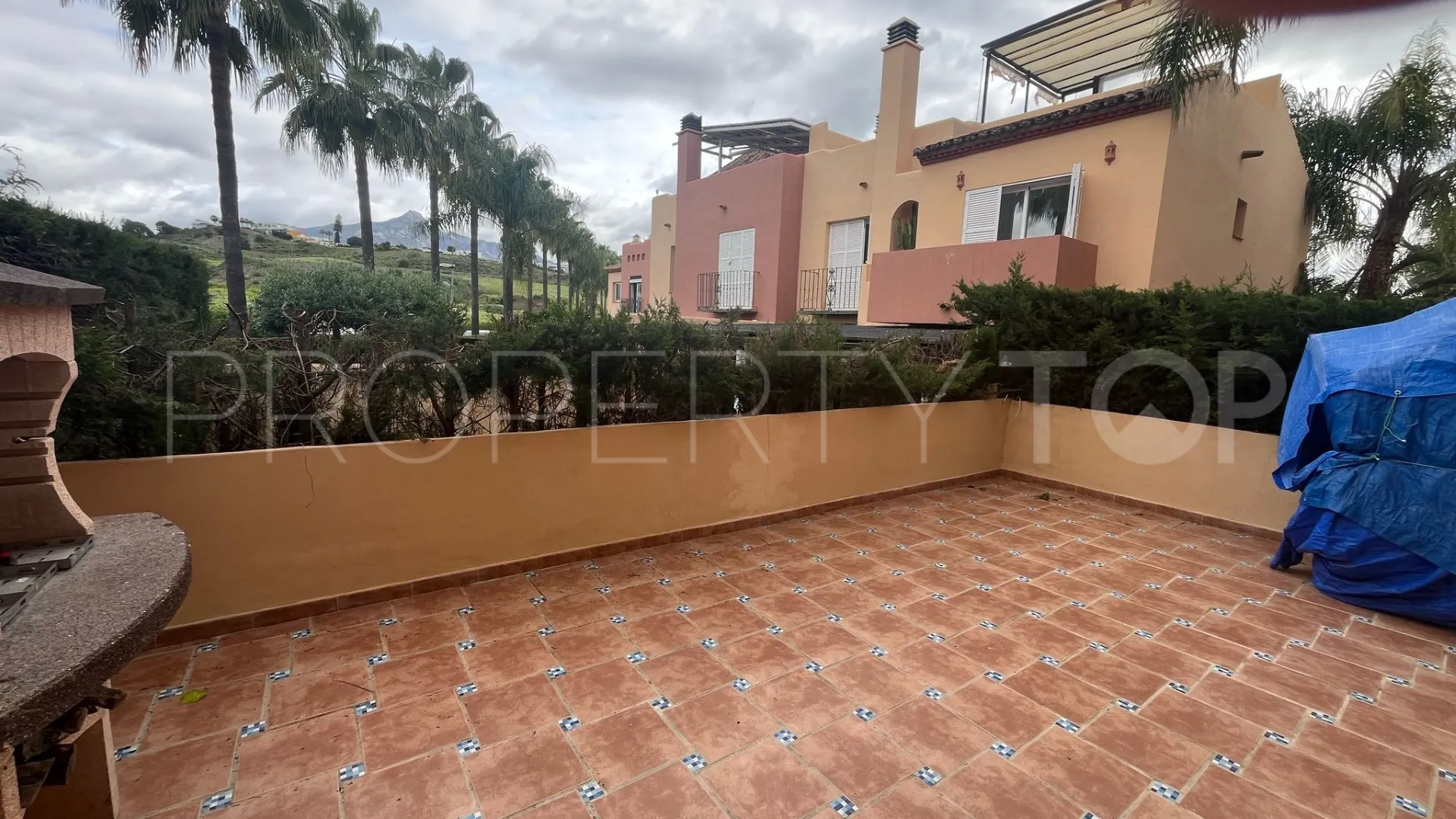 Condes de Iza, adosado a la venta