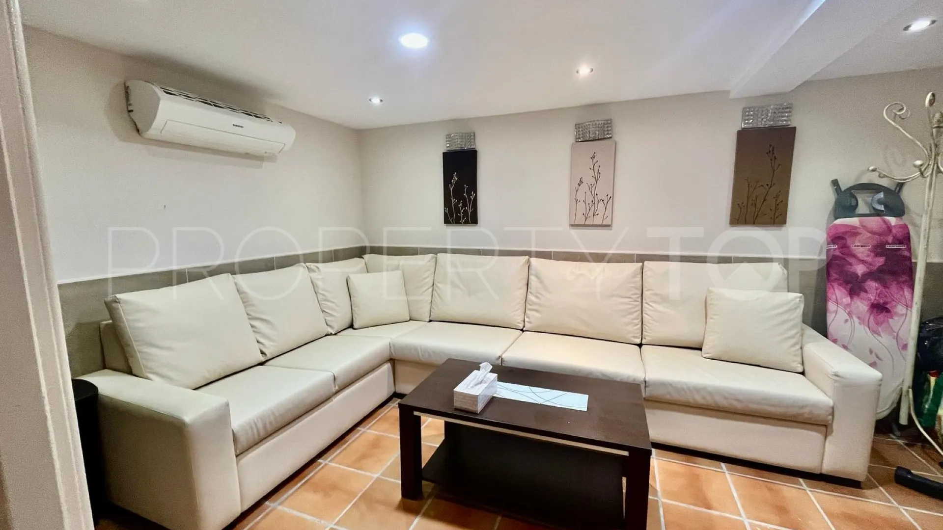 Condes de Iza, adosado a la venta