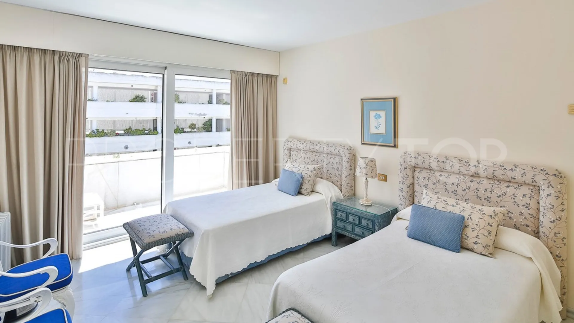 For sale penthouse in Los Granados with 3 bedrooms