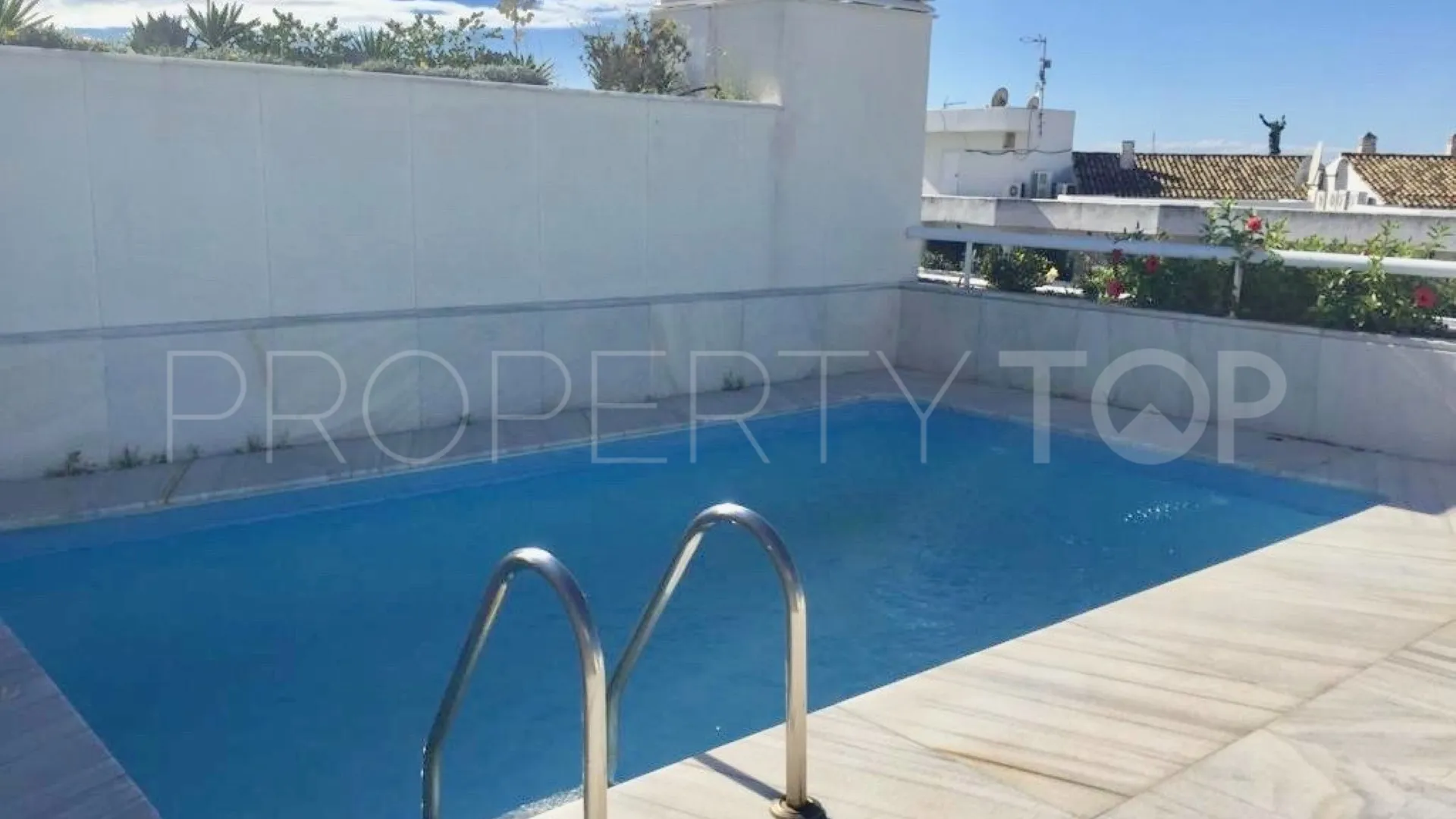 For sale penthouse in Los Granados with 3 bedrooms