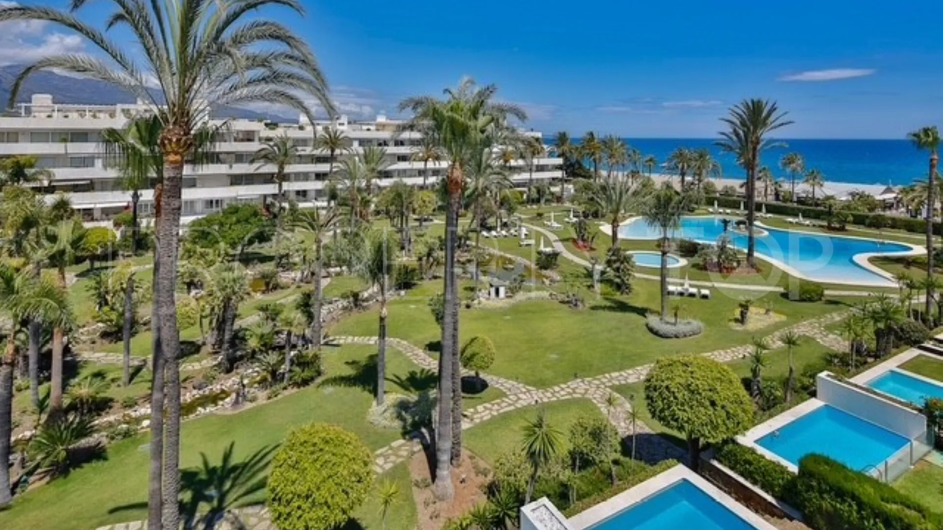 For sale penthouse in Los Granados with 3 bedrooms
