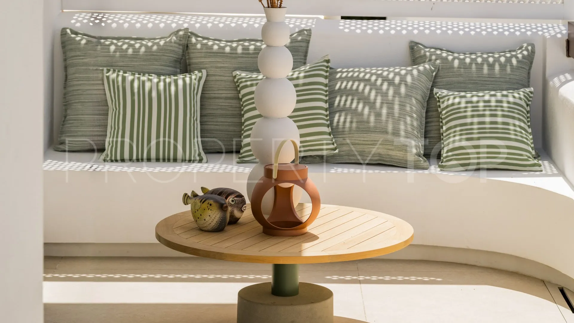Comprar apartamento con 3 dormitorios en Los Monteros Palm Beach