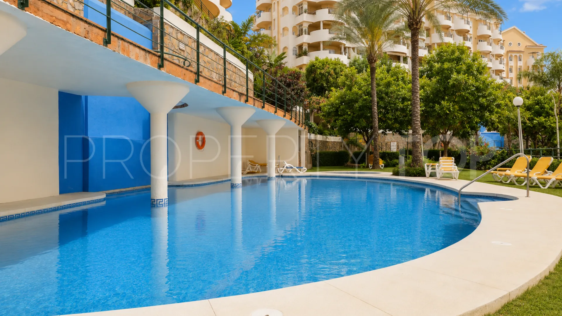 For sale 2 bedrooms apartment in Señorio de Aloha
