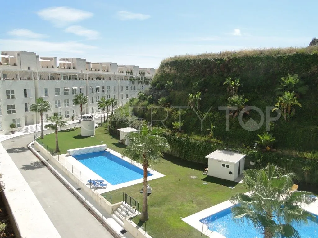 Apartamento planta baja de 2 dormitorios a la venta en La Corniche