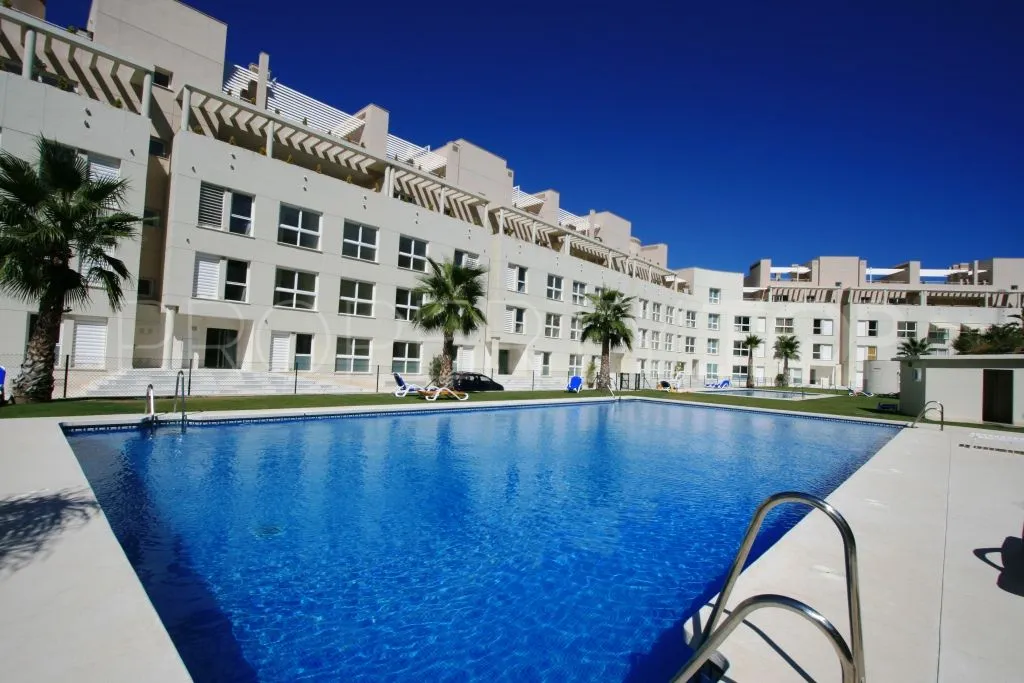 Apartamento planta baja de 2 dormitorios a la venta en La Corniche