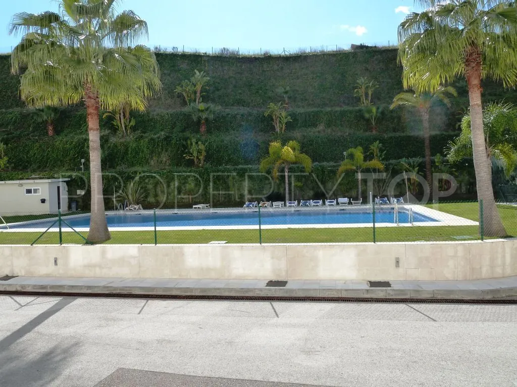 Apartamento planta baja de 2 dormitorios a la venta en La Corniche