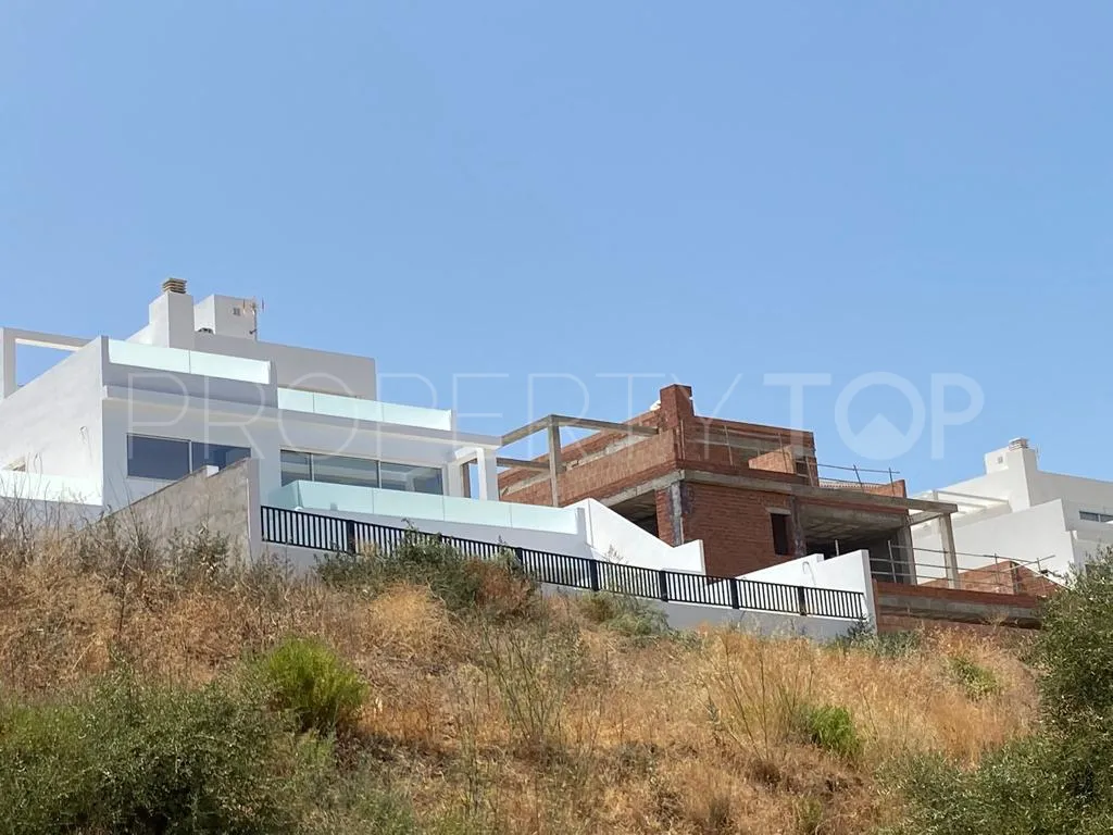 For sale 4 bedrooms villa in La Cala Hills
