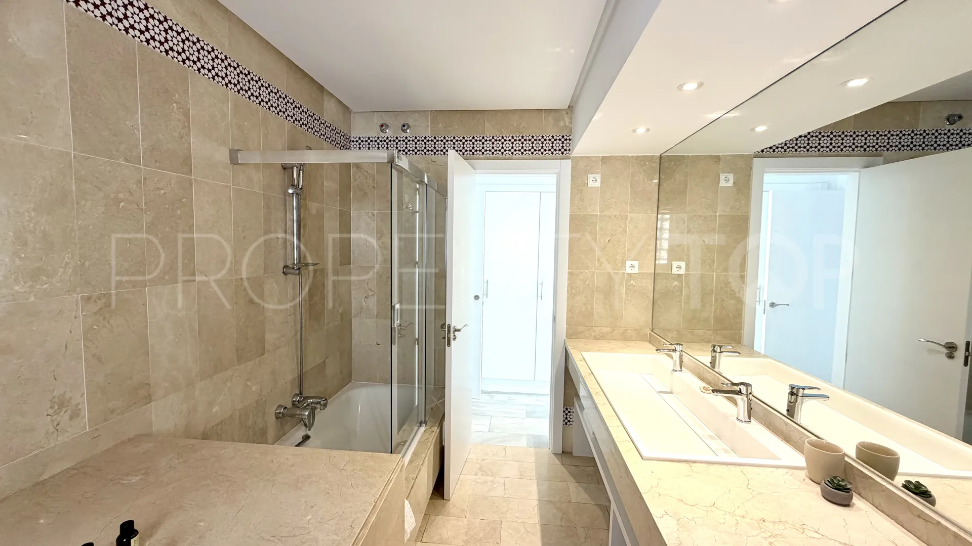 Apartamento a la venta en Playas del Duque