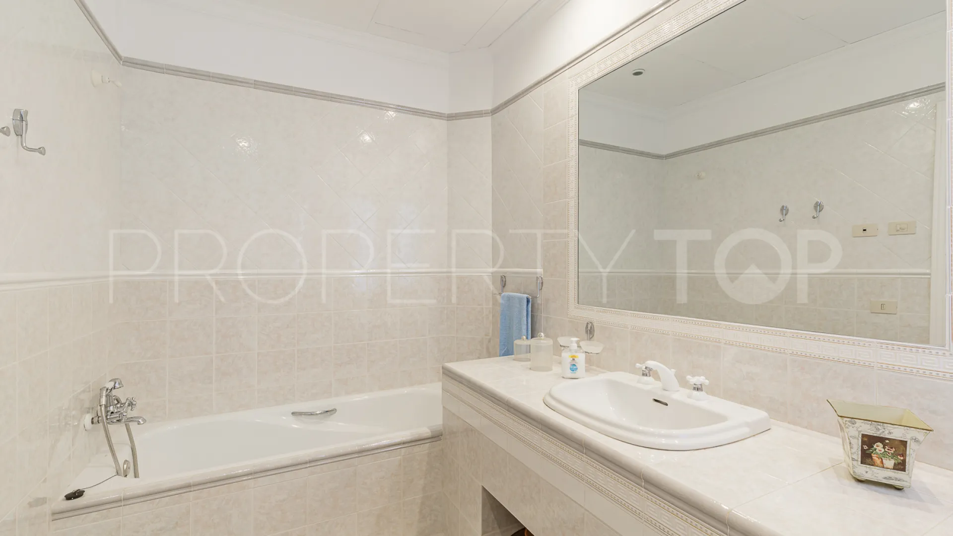 Villa with 5 bedrooms for sale in El Rosario