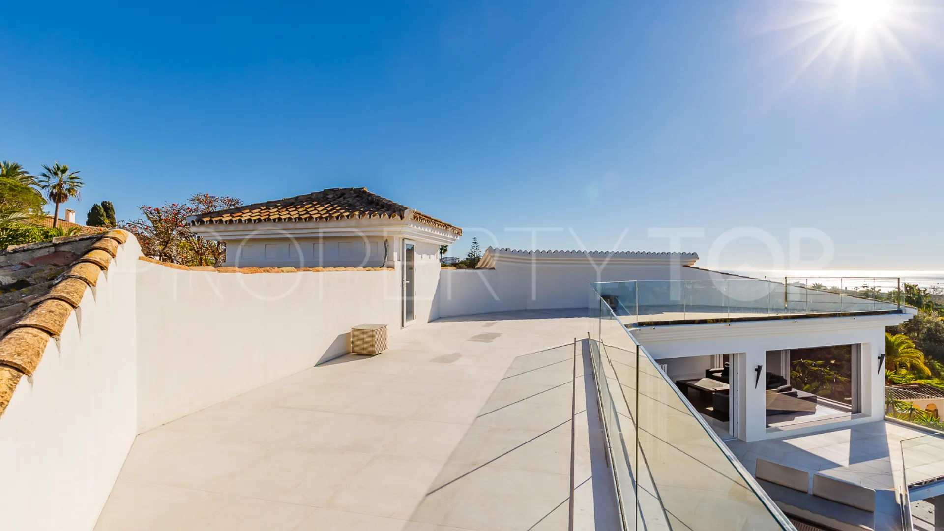 Villa en venta de 5 dormitorios en Hacienda las Chapas