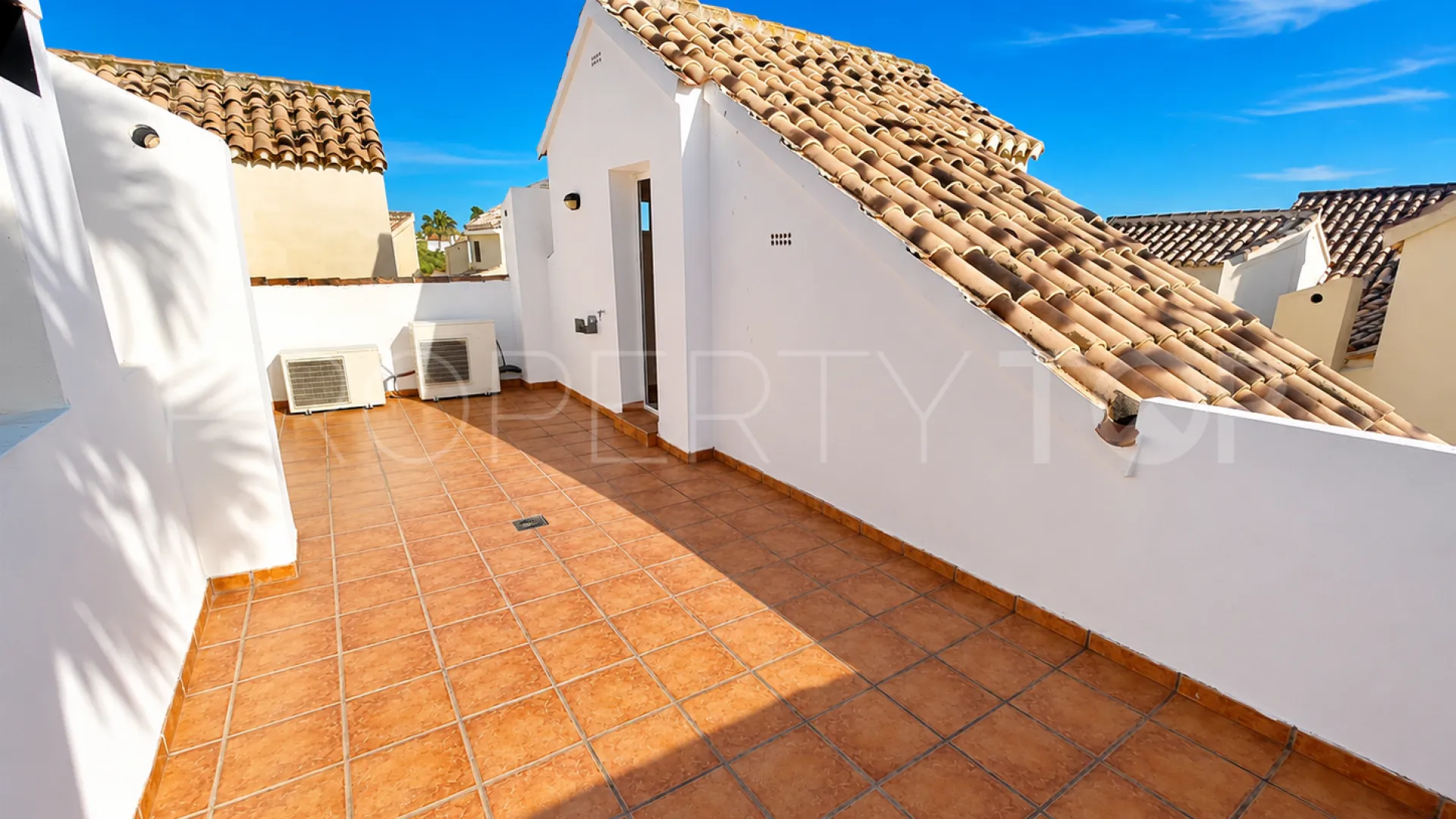 Adosado en venta con 3 dormitorios en Costabella