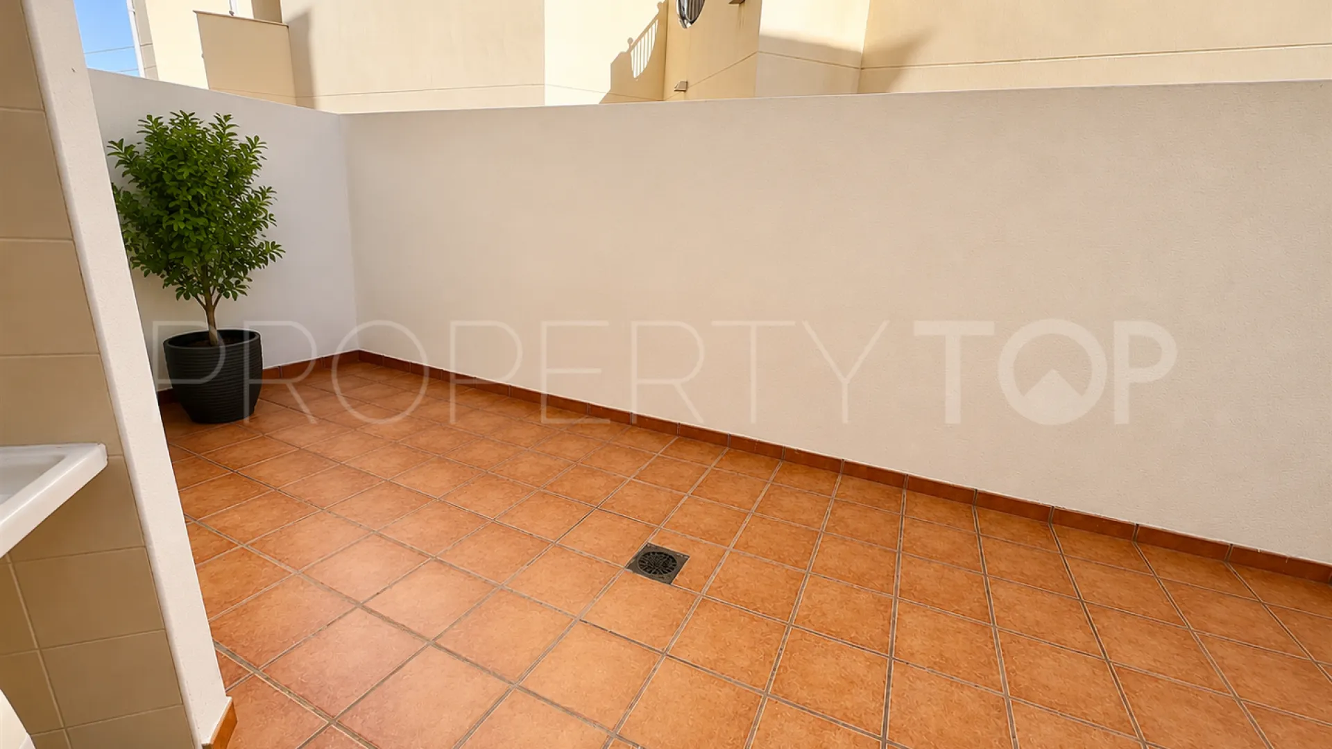 Adosado en venta con 3 dormitorios en Costabella