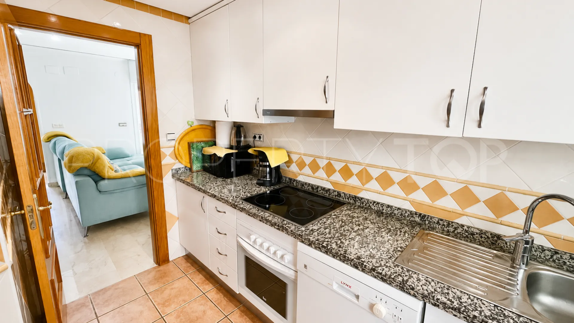 Adosado en venta con 3 dormitorios en Costabella