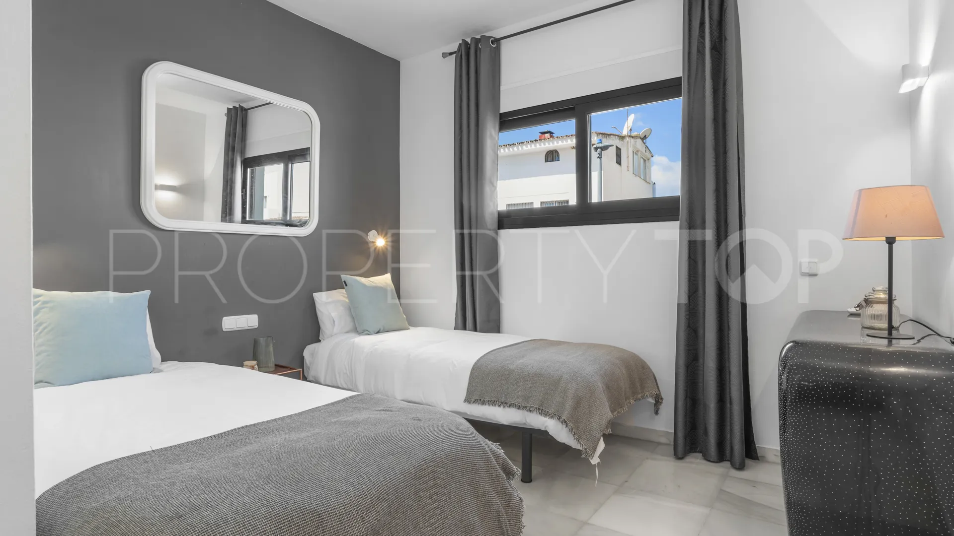 Se vende villa en Marbella - Puerto Banus