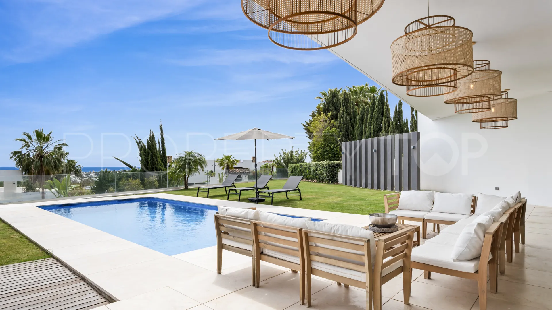 5 bedrooms villa for sale in Los Capanes del Golf