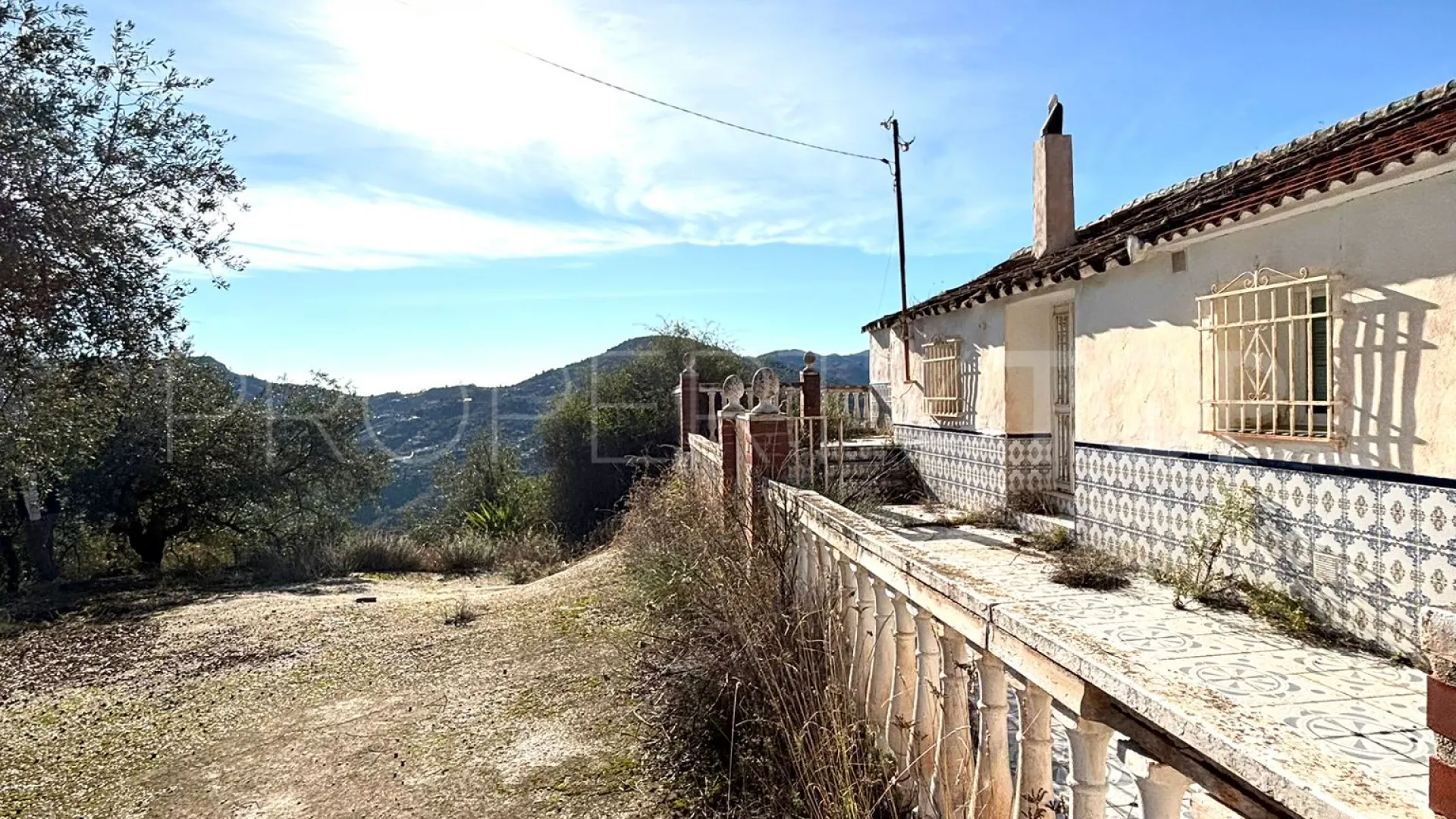 For sale finca in Colmenar with 3 bedrooms