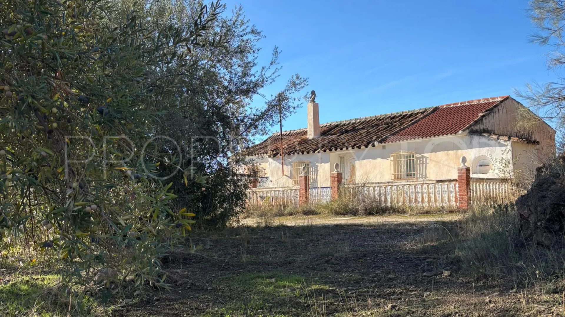 For sale finca in Colmenar with 3 bedrooms