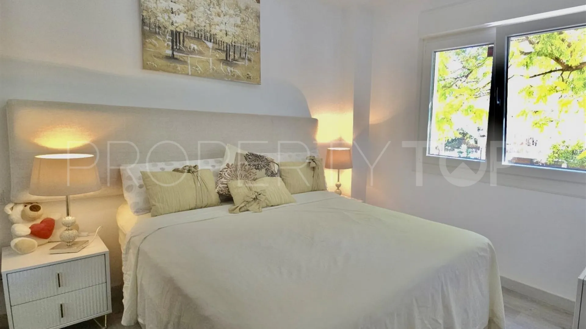 Marbella Centro, apartamento de 3 dormitorios a la venta