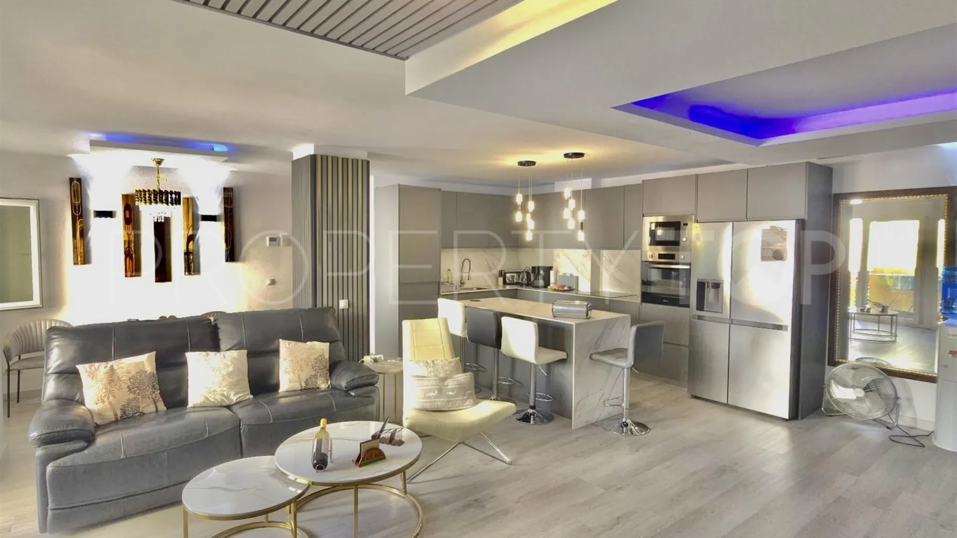 Marbella Centro, apartamento de 3 dormitorios a la venta