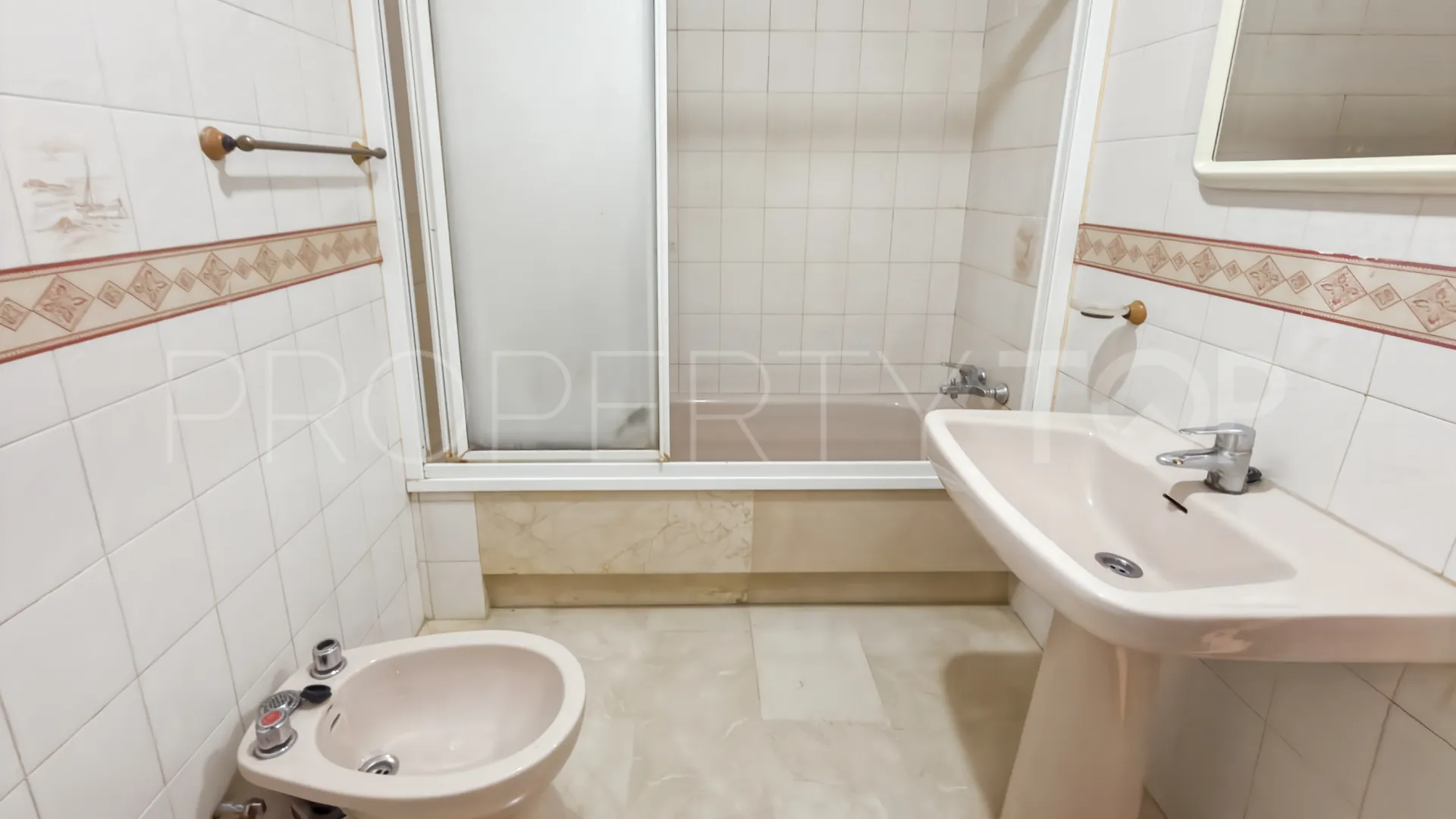 Flat with 3 bedrooms for sale in Arroyo de la Miel