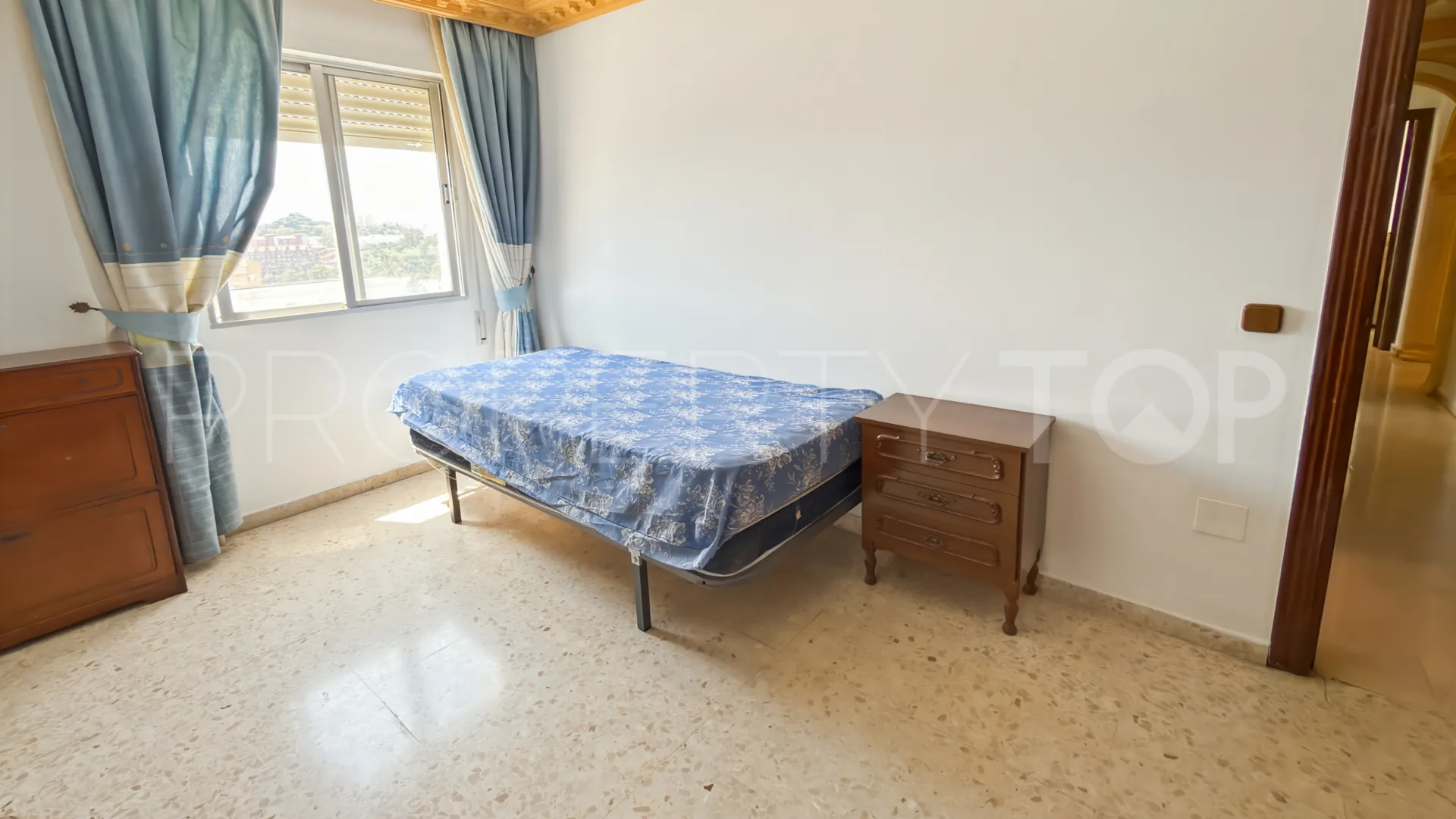 Flat with 3 bedrooms for sale in Arroyo de la Miel