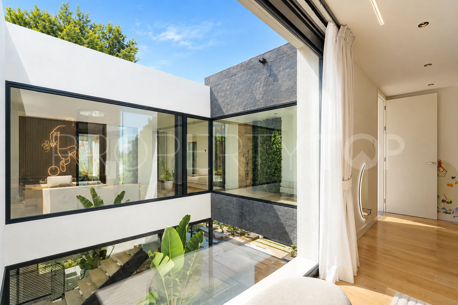 Rocio de Nagüeles, villa en venta de 5 dormitorios