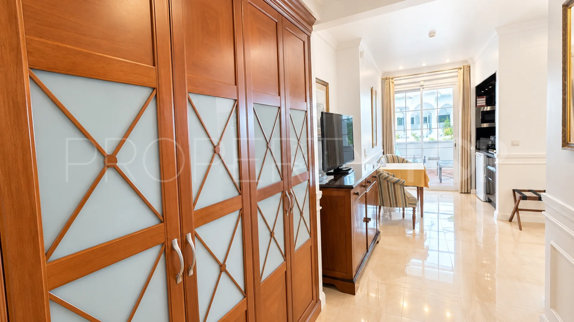 Apartment in Guadalpin Suites for sale