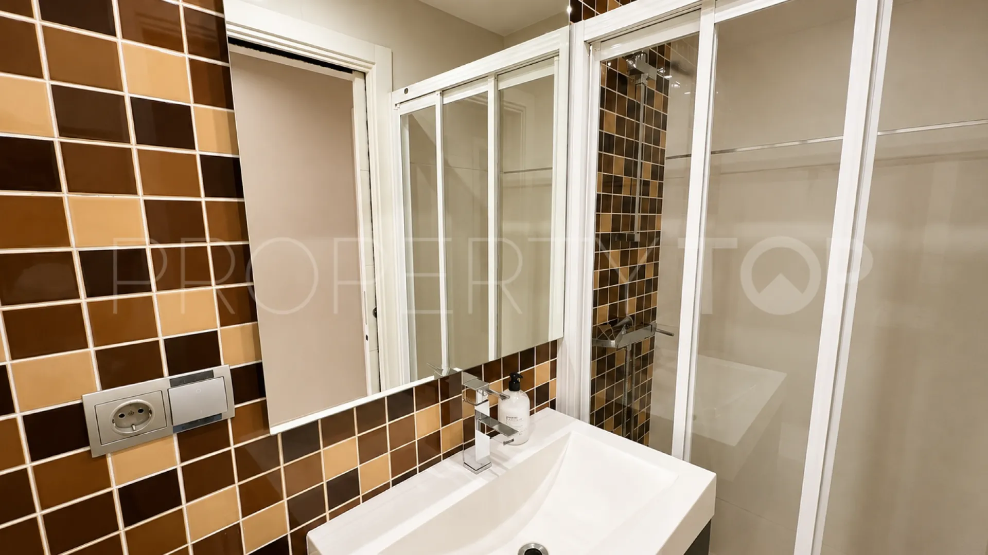 Marbella Centro, apartamento en venta de 2 dormitorios
