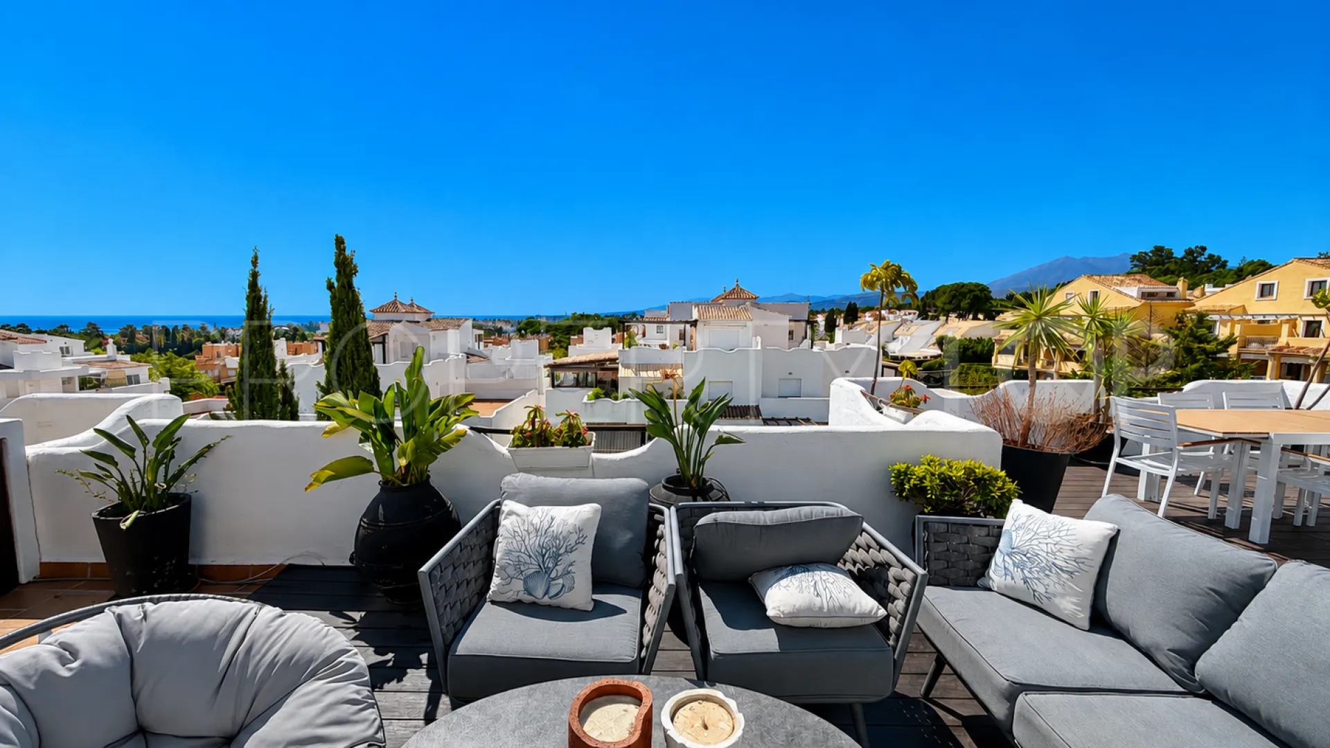 Jardines de Sierra Blanca duplex penthouse for sale
