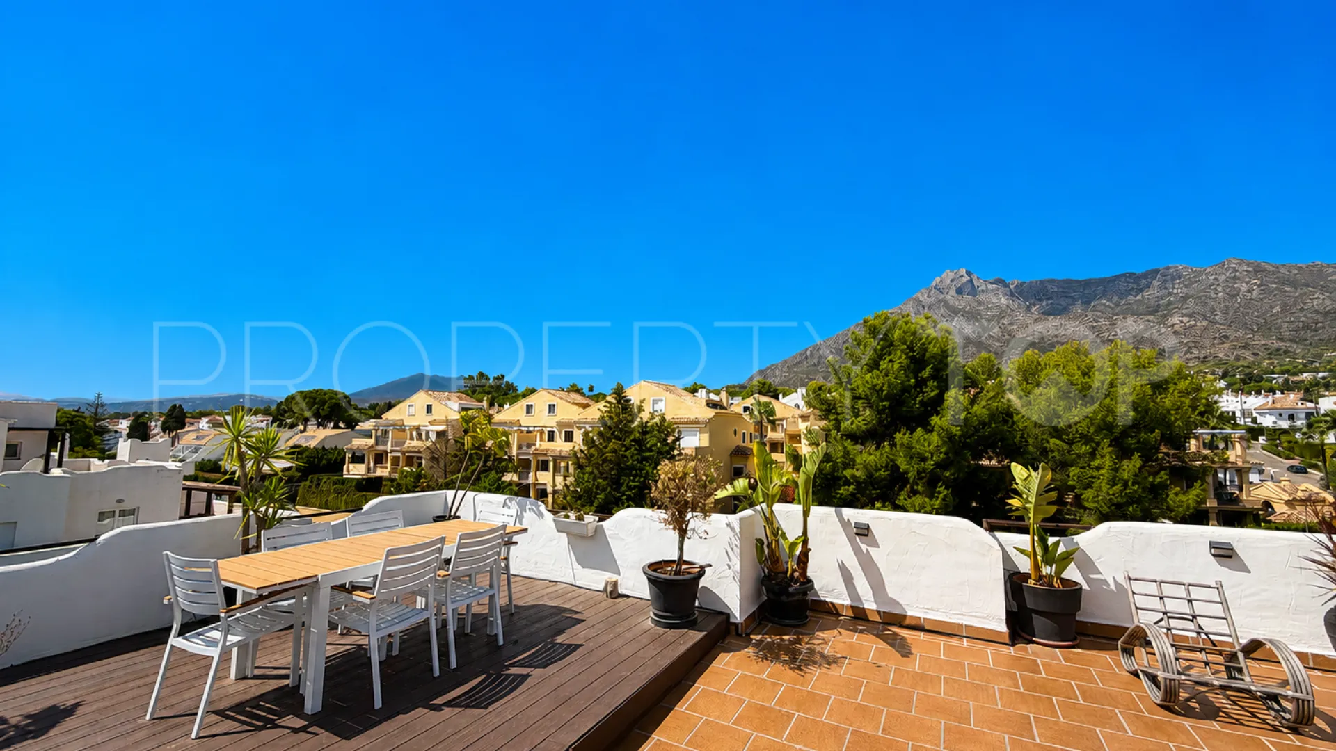 Jardines de Sierra Blanca duplex penthouse for sale
