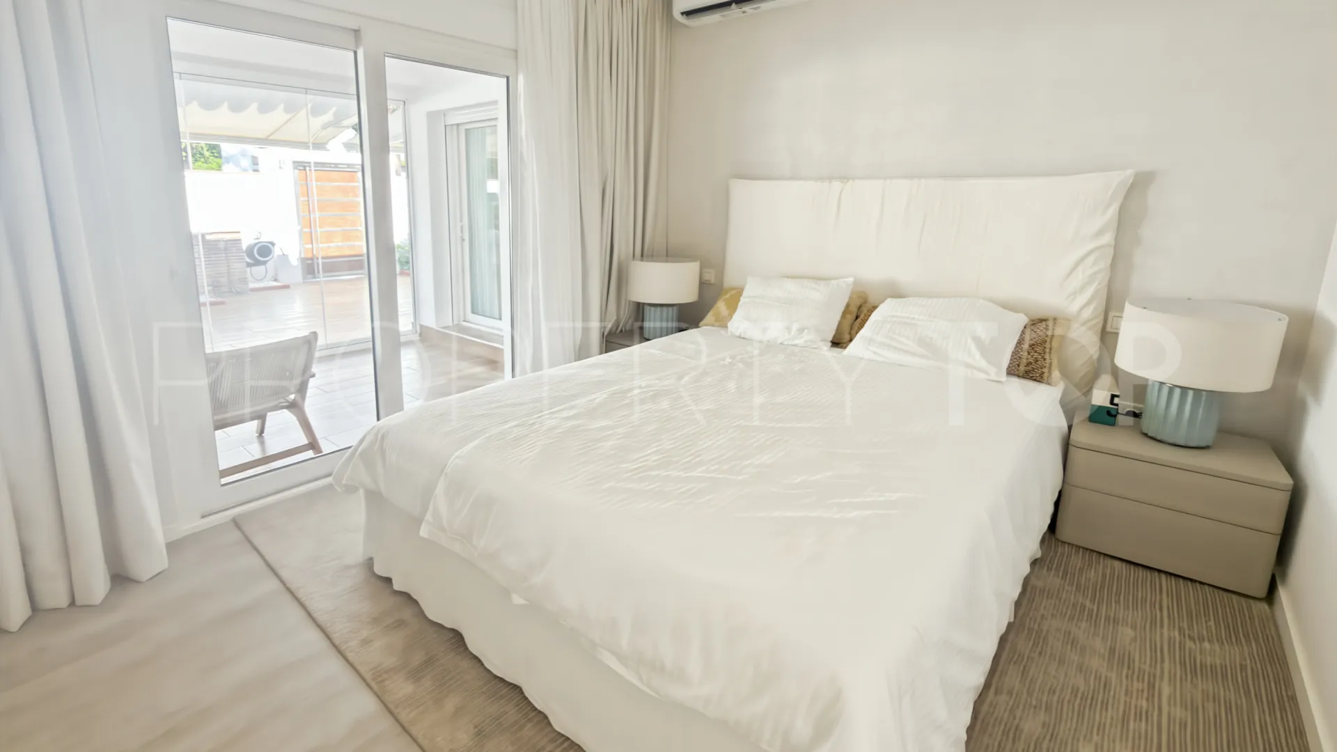 For sale 3 bedrooms villa in Marbella East