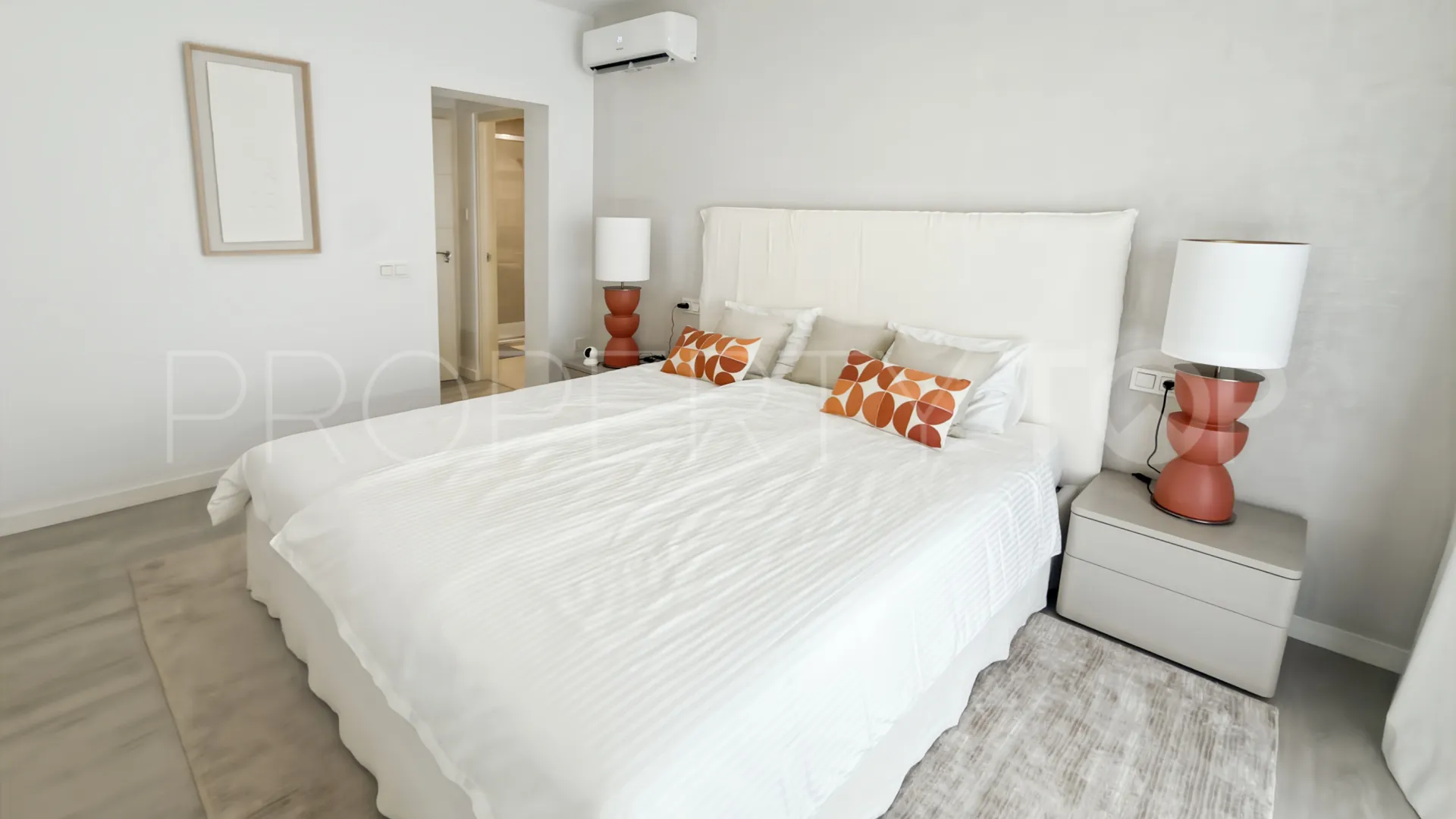For sale 3 bedrooms villa in Marbella East