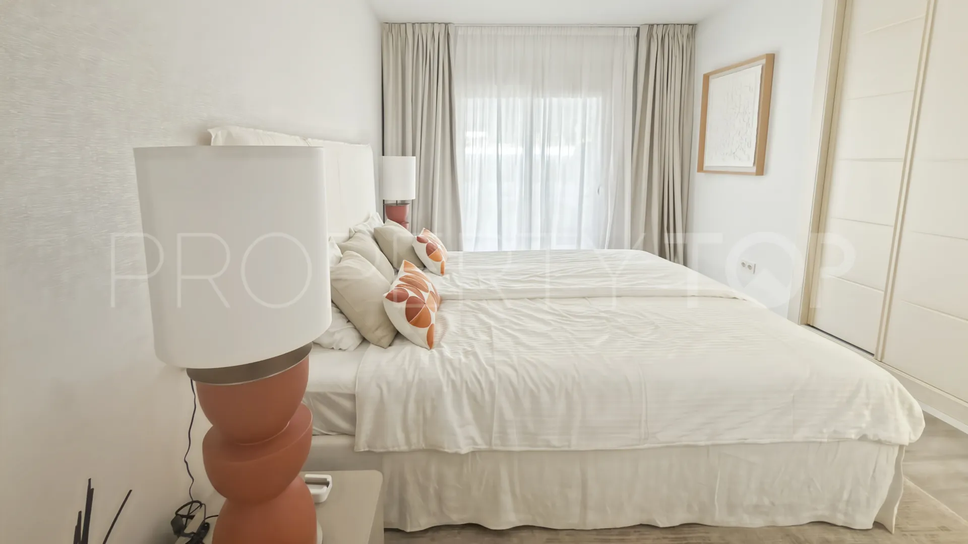 For sale 3 bedrooms villa in Marbella East