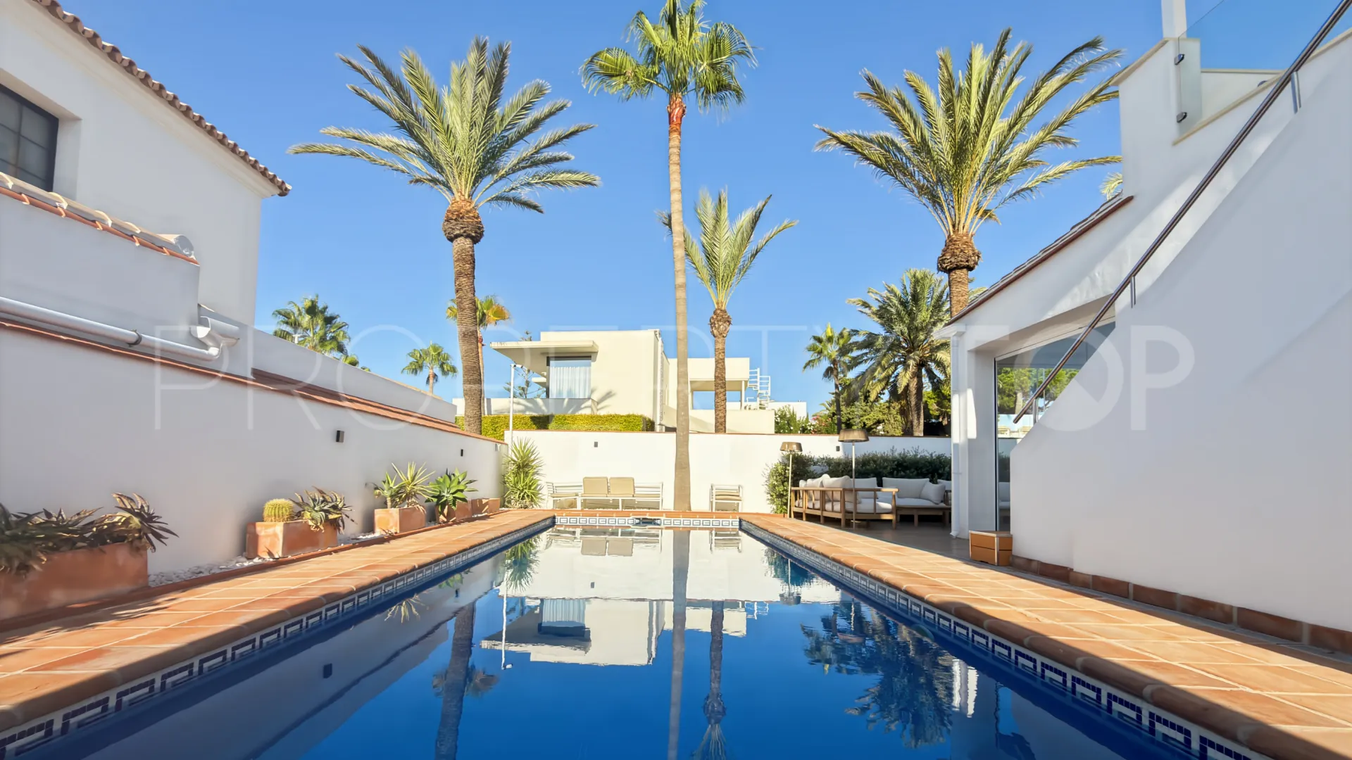 For sale 3 bedrooms villa in Marbella East