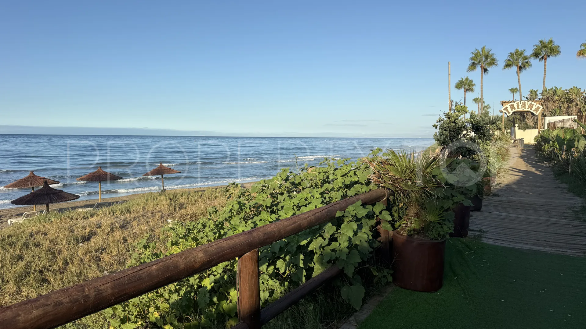For sale 3 bedrooms villa in Marbella East