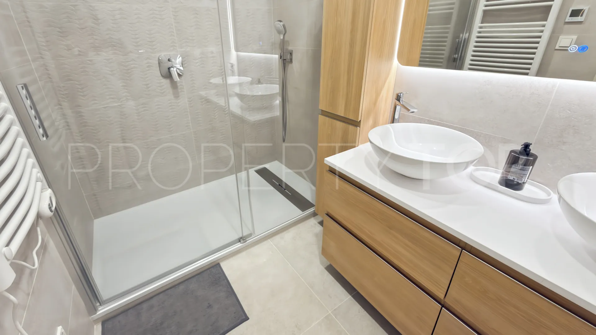 For sale 3 bedrooms villa in Marbella East