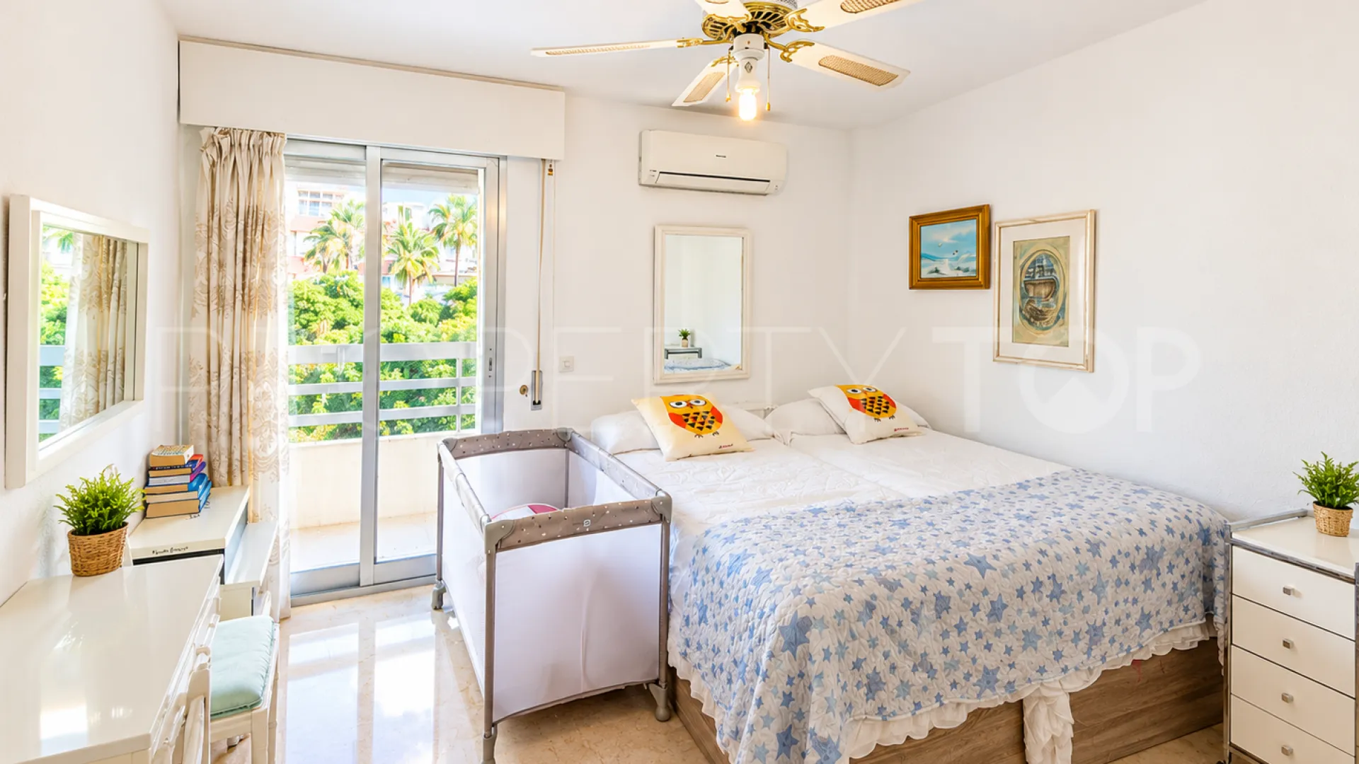 Comprar atico duplex de 4 dormitorios en Marbella Centro