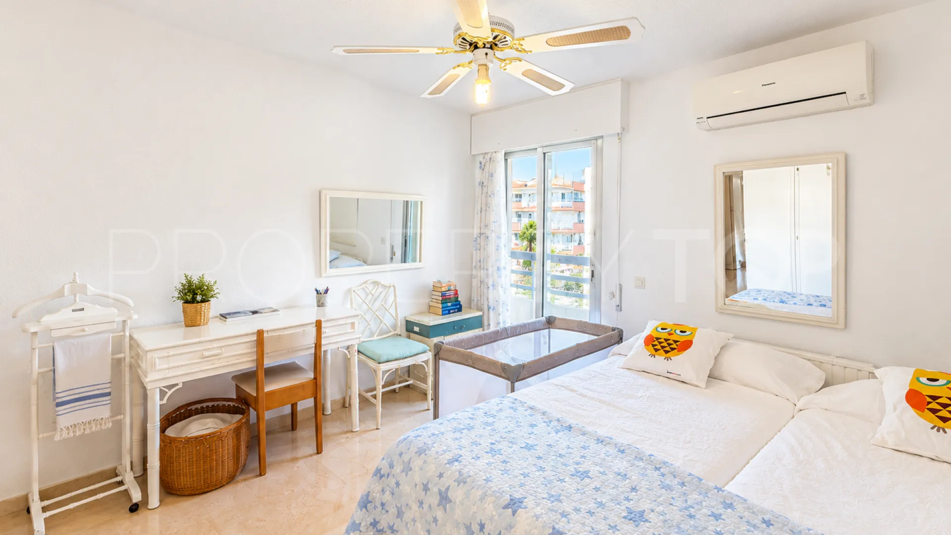 Comprar atico duplex de 4 dormitorios en Marbella Centro
