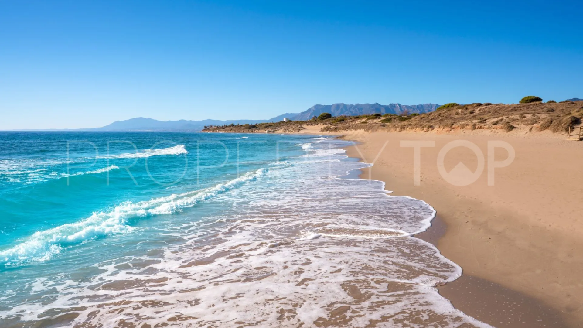 Comprar atico duplex de 4 dormitorios en Marbella Centro