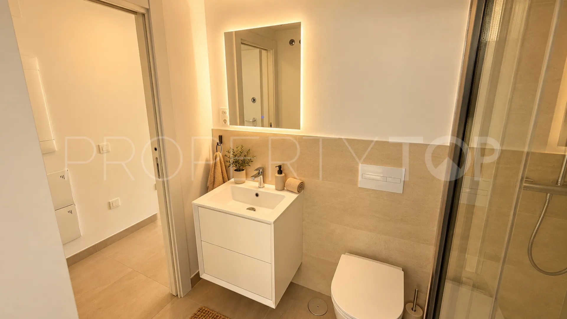 Apartment for sale in El Higueron with 2 bedrooms