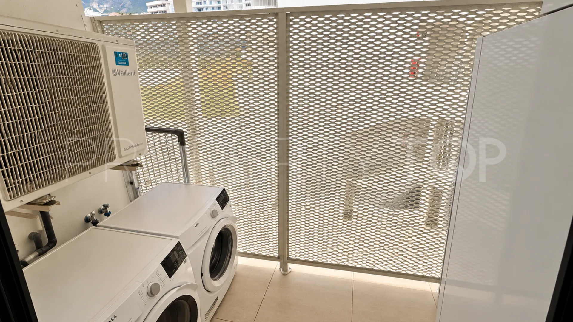 Apartment for sale in El Higueron with 2 bedrooms