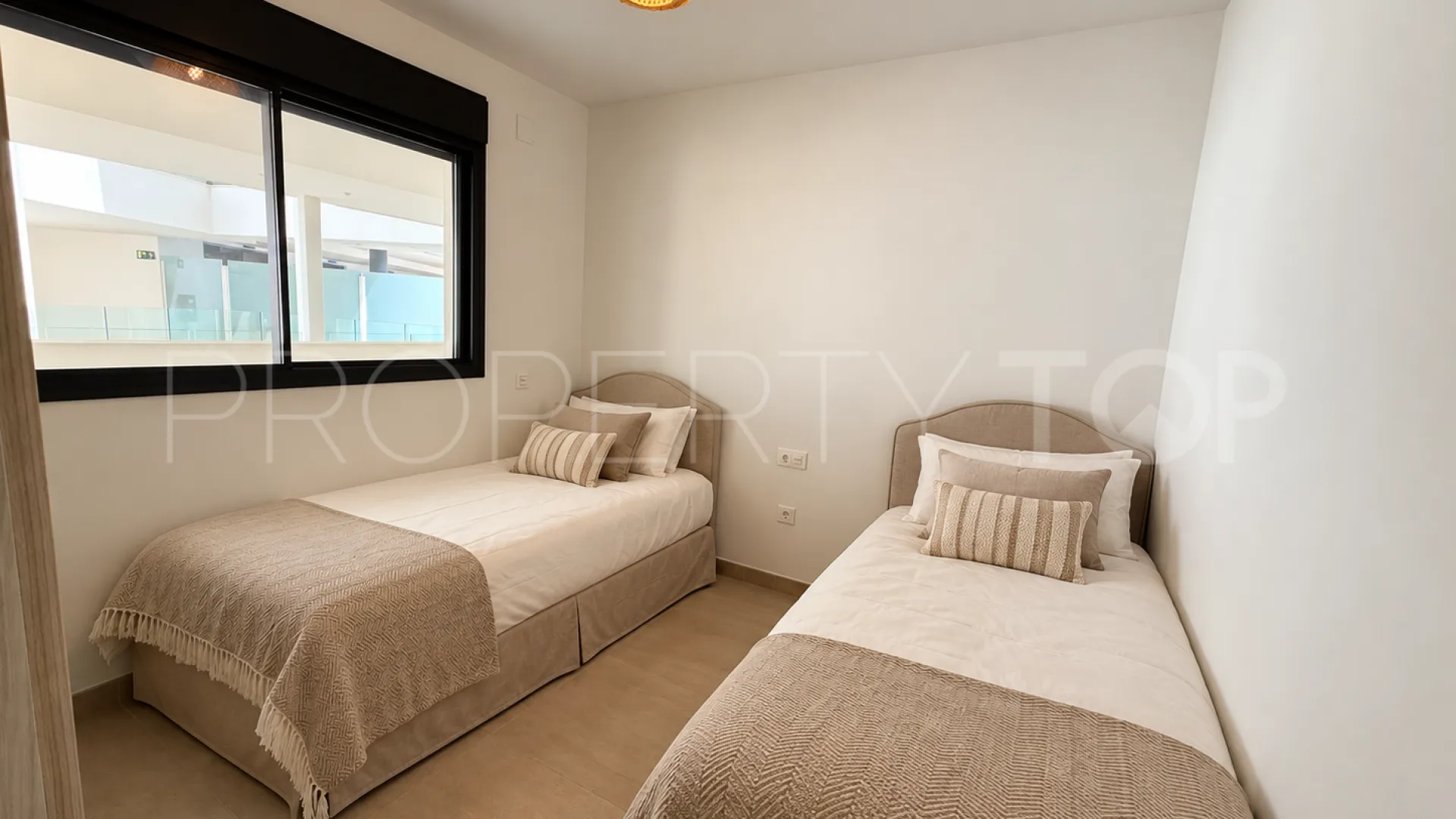 Apartment for sale in El Higueron with 2 bedrooms
