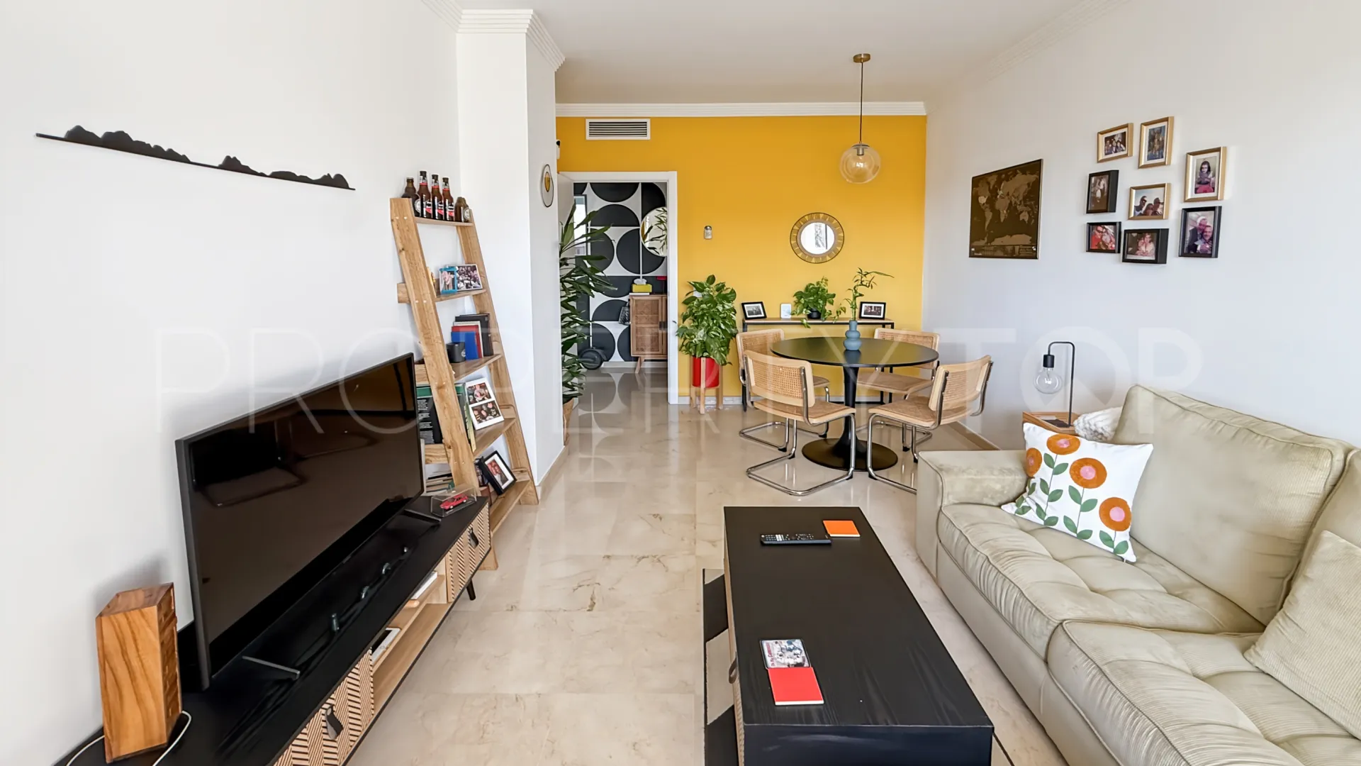Piso a la venta en Benalmadena con 2 dormitorios