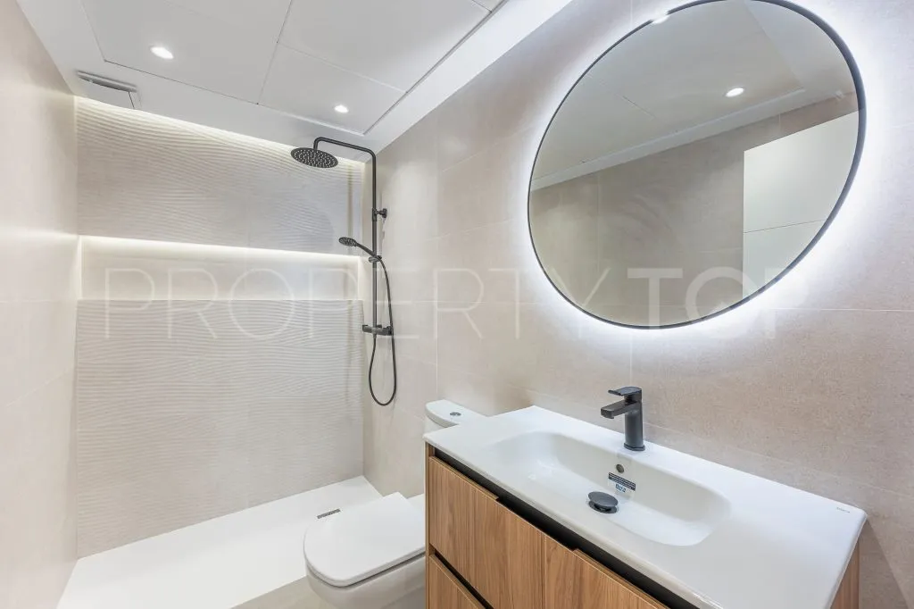 Calahonda 4 bedrooms town house for sale