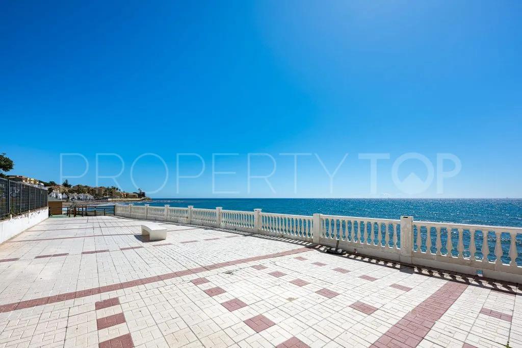 Calahonda 4 bedrooms town house for sale