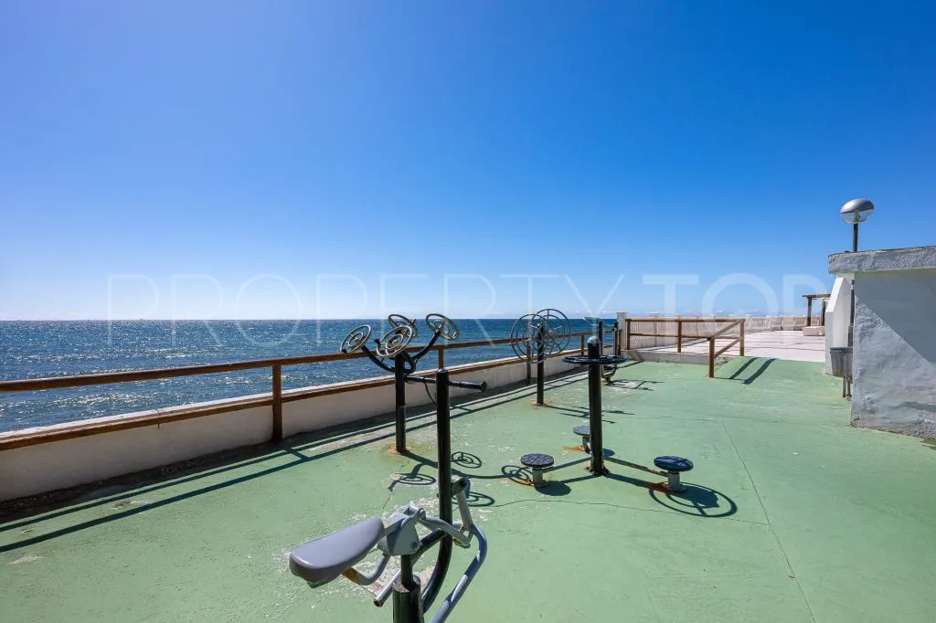Calahonda 4 bedrooms town house for sale