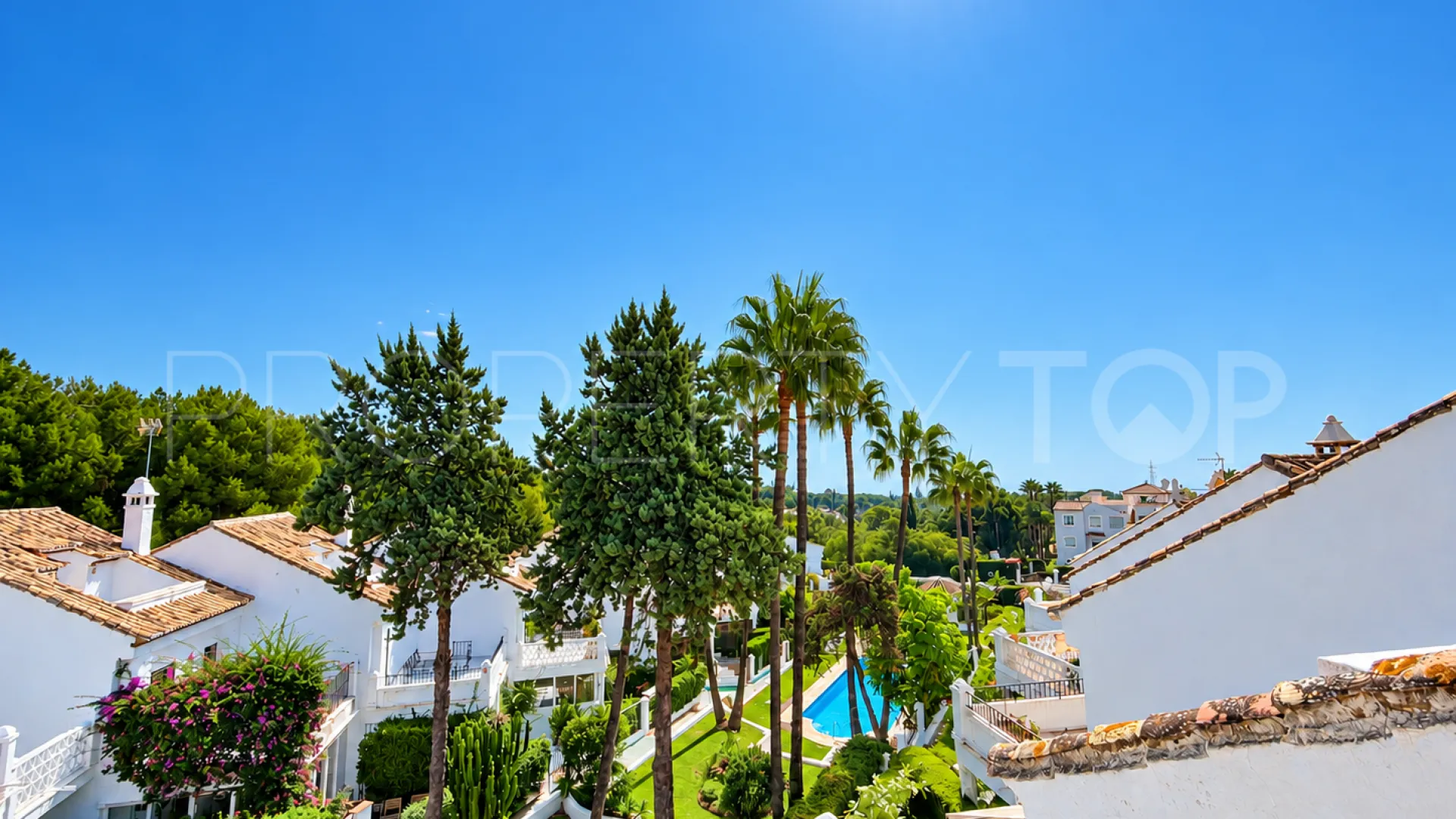 For sale Montepiedra town house