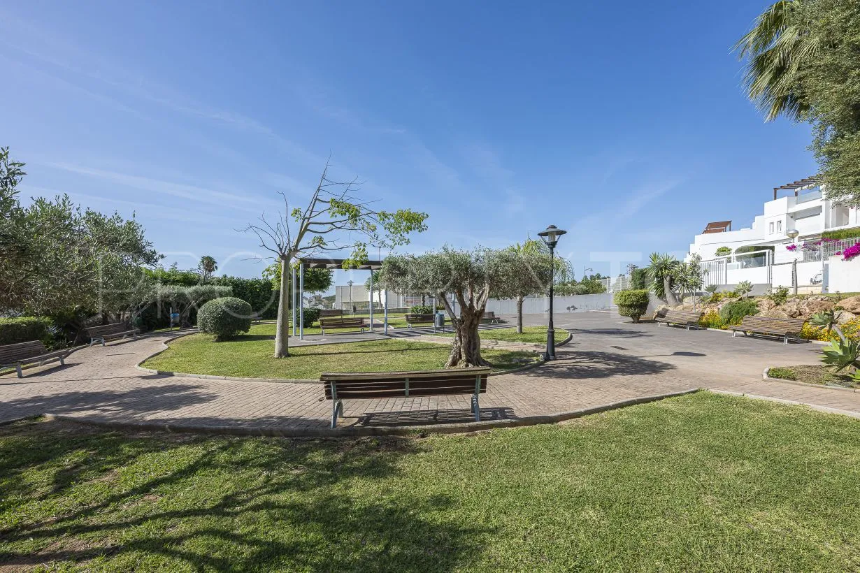 Calahonda 4 bedrooms town house for sale