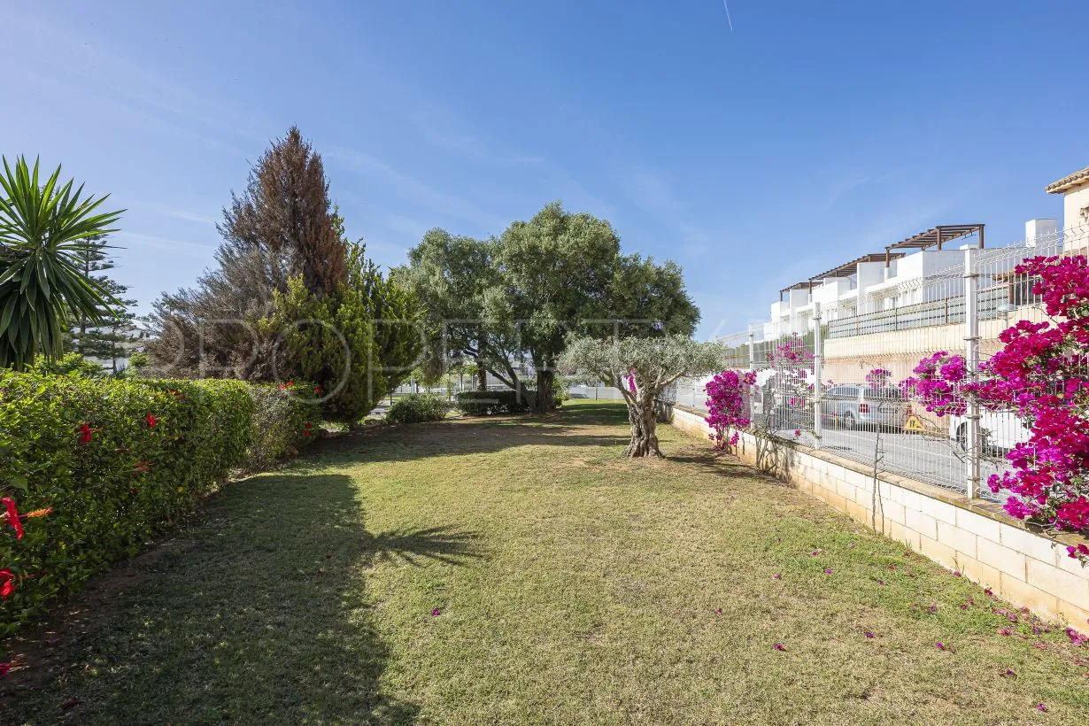 Calahonda 4 bedrooms town house for sale